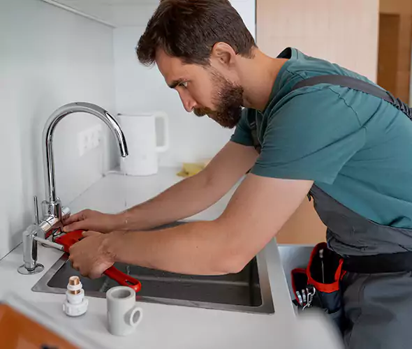 Professional Faucet Replacement Specialist in Kendall West, FL: Schedule Affordable Faucet Replacement Services with Us